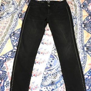 A.n.a black studded skinny jeans size 8 jegging